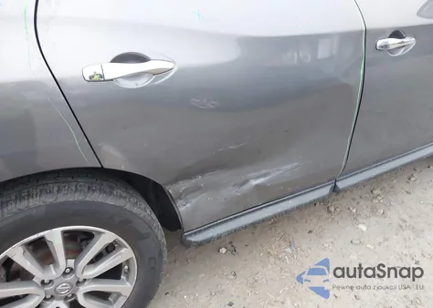 2016 Nissan Pathfinder Platinum/S/Sl/Sv z USA, uszkodzony, nr VIN 5N1AR2MN9GC630048